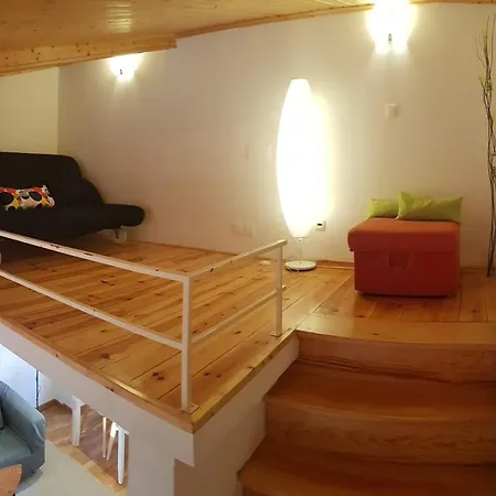 Spacious Tailor Made Bairro Alto Лиссабон