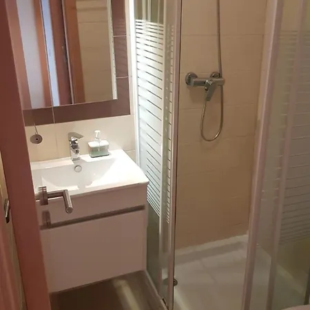 Spacious Tailor Made Bairro Alto *